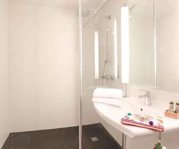 Ξενοδοχείο Hotel Les Remparts De La Cite - Carcassonne 3*